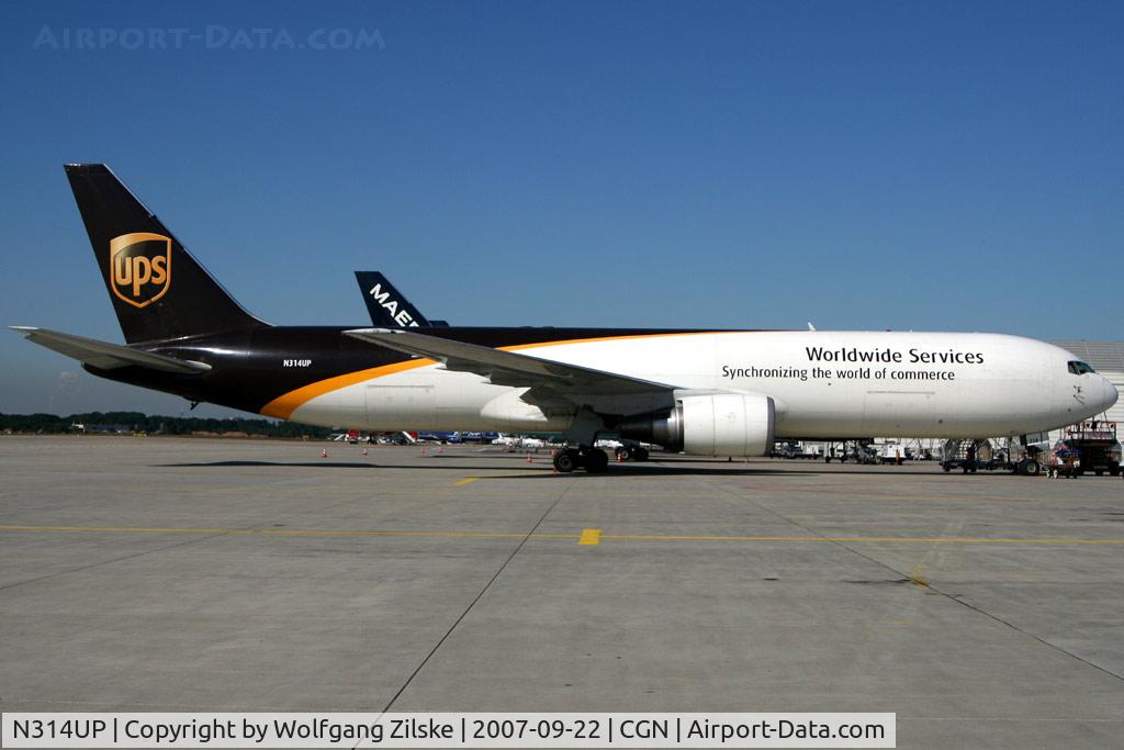 N314UP, 1996 Boeing 767-34AF C/N 27742, visitor