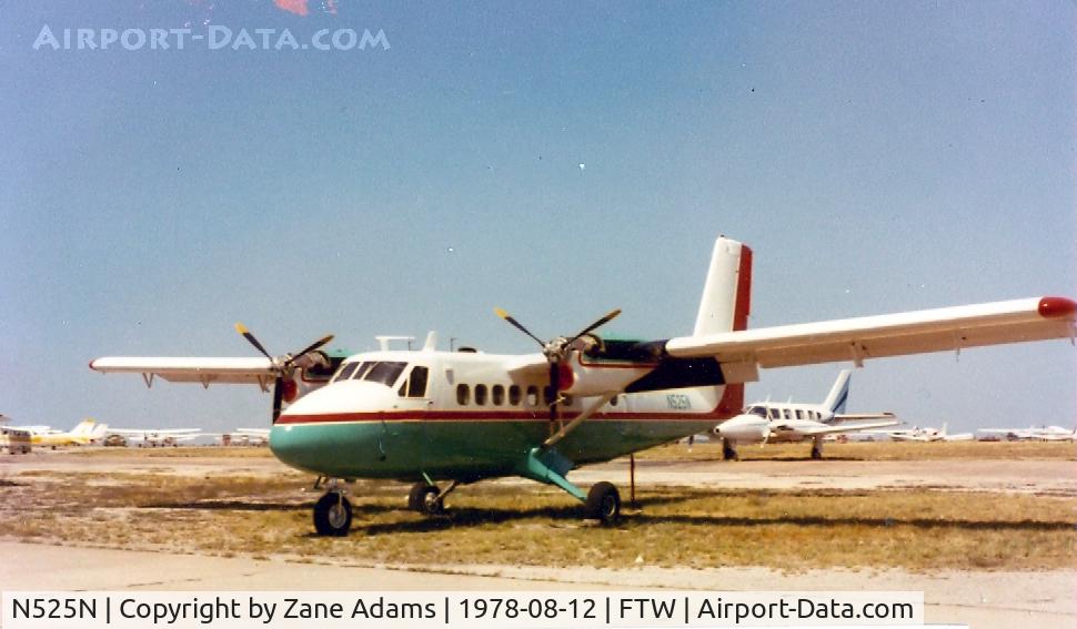 N525N, De Havilland Canada DHC-6 TWIN OTTER C/N 92, On the ramp at Meacham Field
