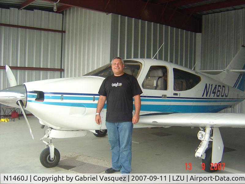 N1460J, 1976 Rockwell International 112A Commander C/N 460, Commander 112A in the hangar