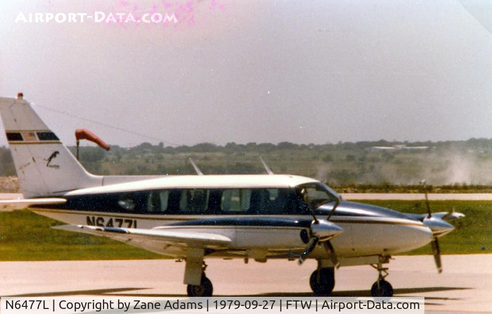N6477L, 1969 Piper PA-31-310 Navajo C/N 31-439, On the ramp at Meacham Field
