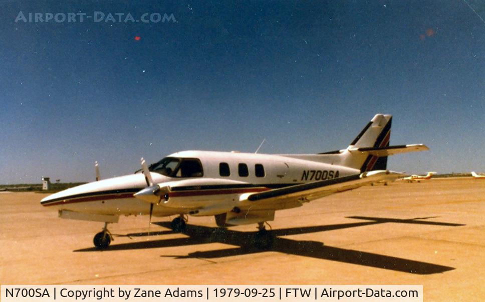 N700SA, 1981 British Aerospace HS.125-700A C/N NA0339, Rockwell International 700 Commander