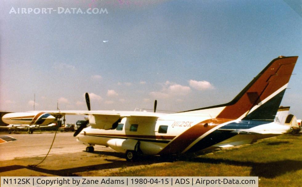 N112SK, Mitsubishi MU-2B-35 C/N 651, On the ramp at Addison