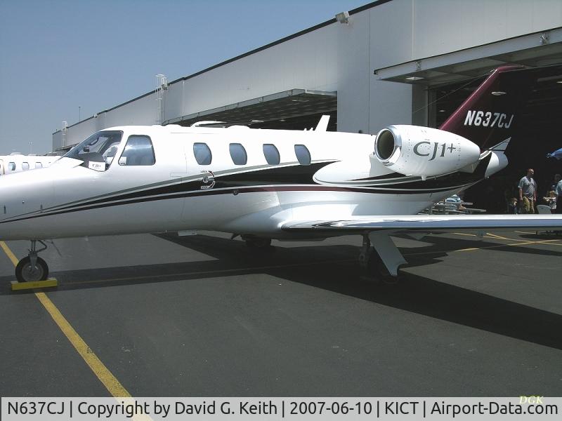 N637CJ, 2007 Cessna 525 CitationJet CJ1+ C/N 525-0637, Cessna open house 6/10/07