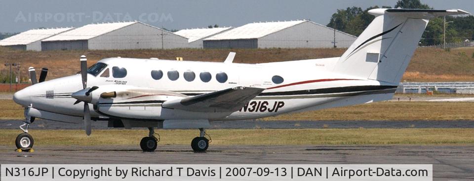 N316JP, 1981 Beech B200 King Air C/N BB-923, 1981 Beech 200 in Danville Va.