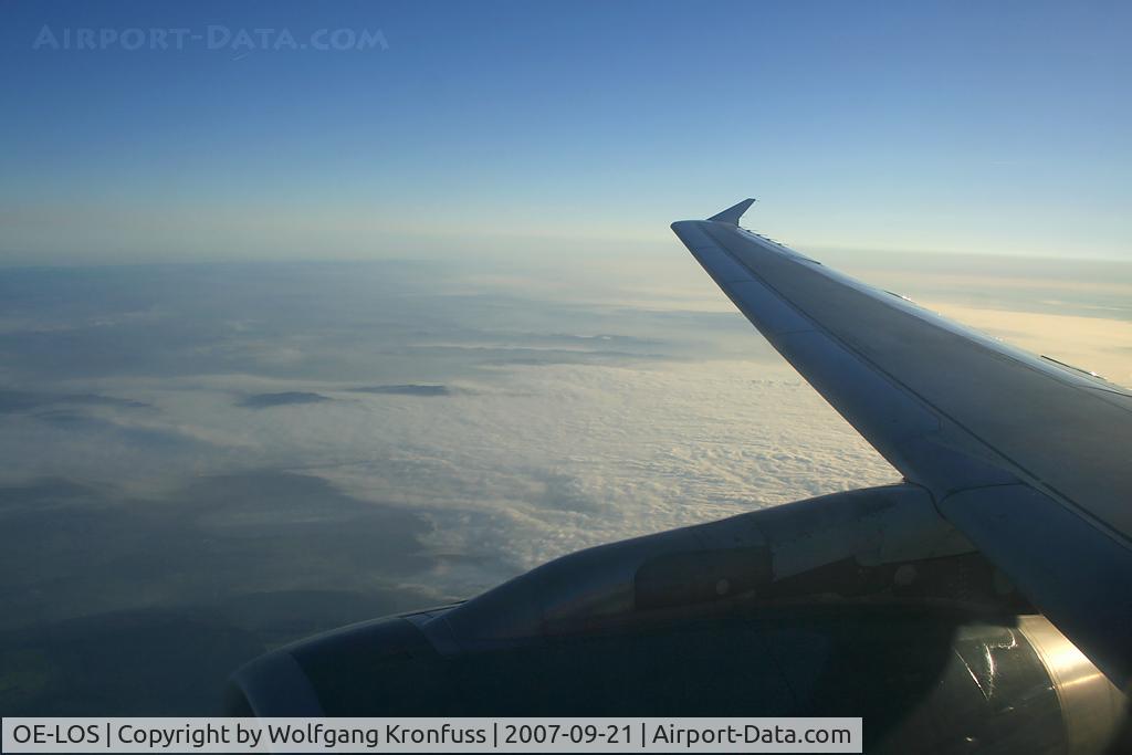 OE-LOS, 2001 Airbus A321-231 C/N 1487, Enroute to Zurich LSZH somewhere over Lake Bodensee