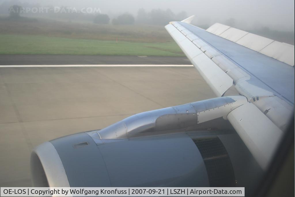 OE-LOS, 2001 Airbus A321-231 C/N 1487, Landing RWY14