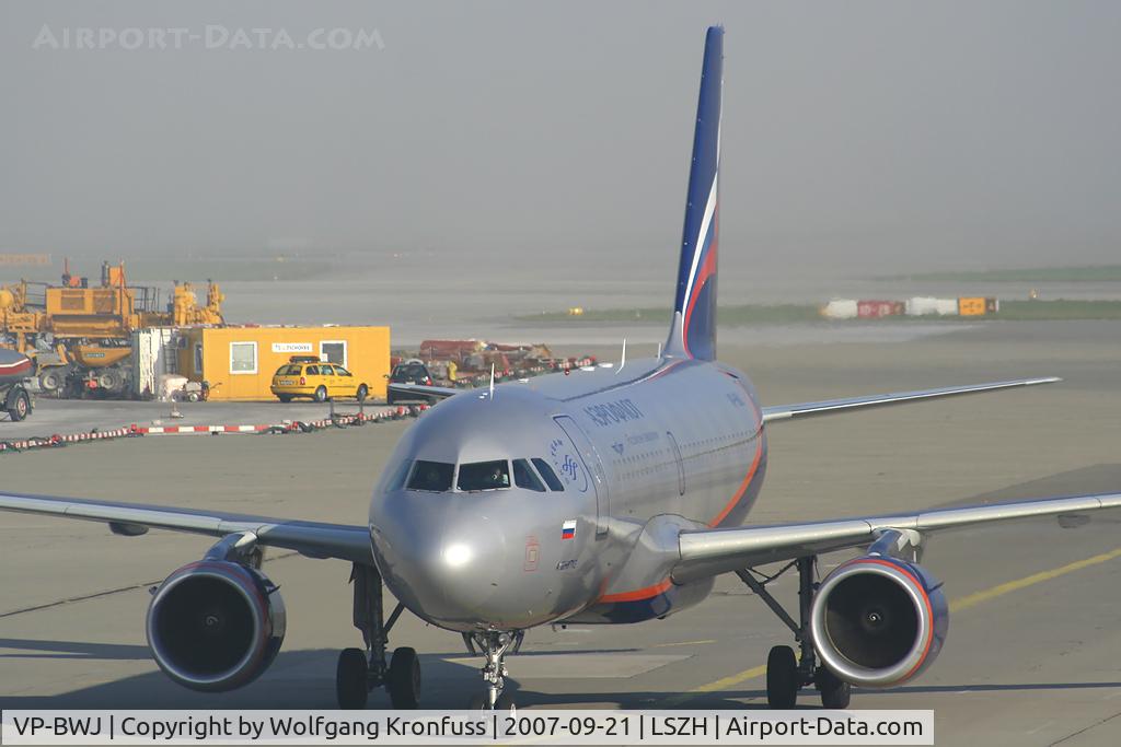 VP-BWJ, 2004 Airbus A319-111 C/N 2179, taxiing in...