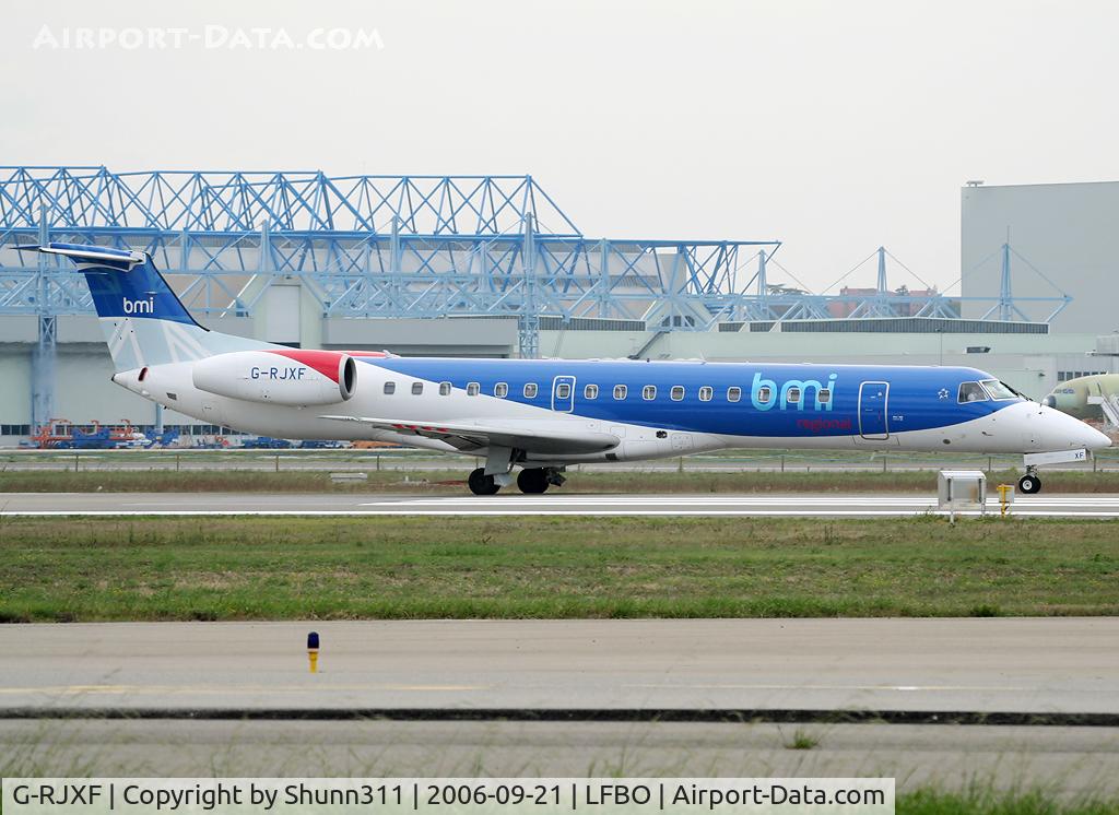 G-RJXF, 2000 Embraer EMB-145EP (ERJ-145EP) C/N 145280, Arriving rwy 32R