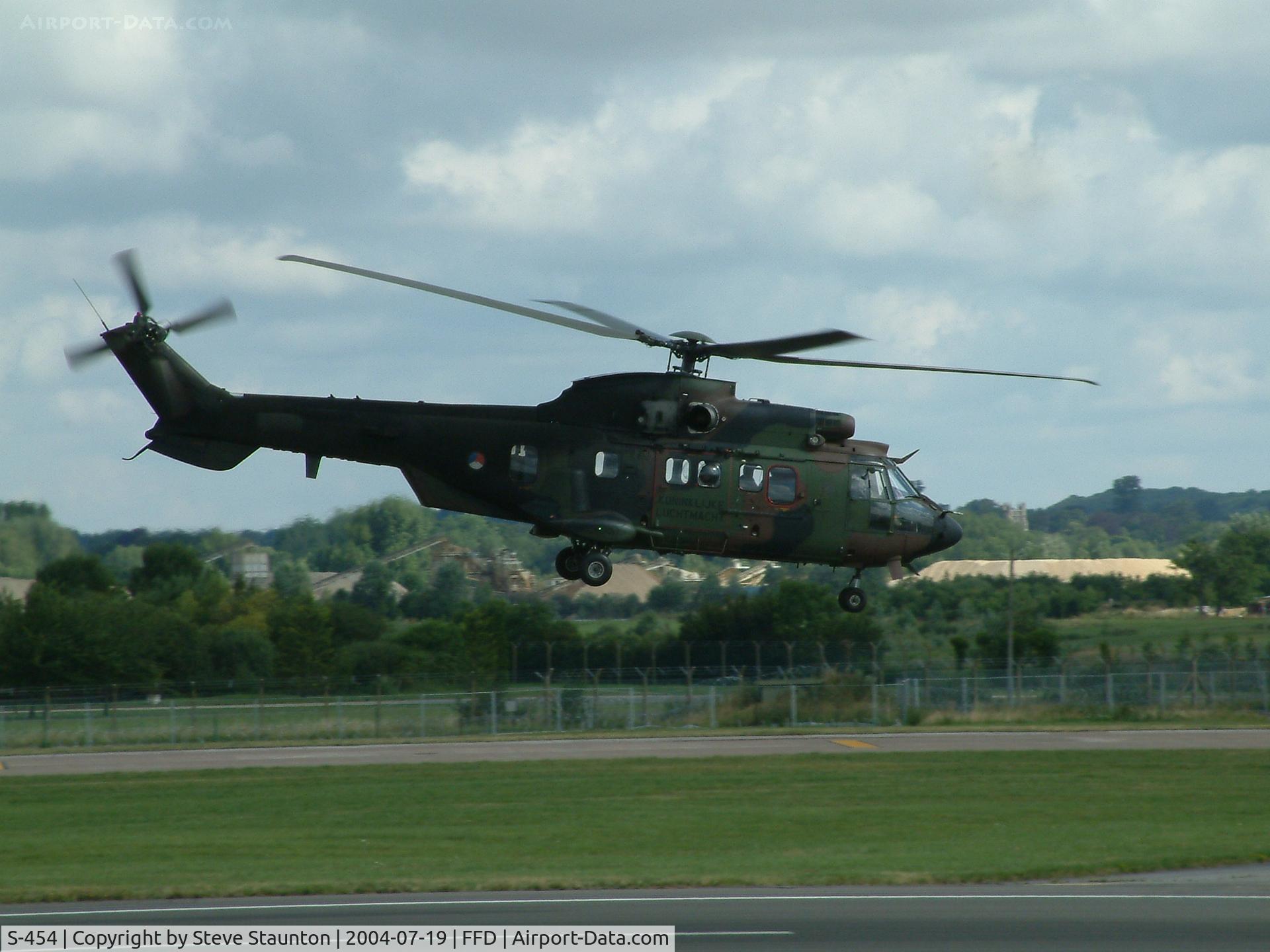S-454, Eurocopter AS-532U2 Cougar C/N 2454, Royal International Air Tattoo 2004