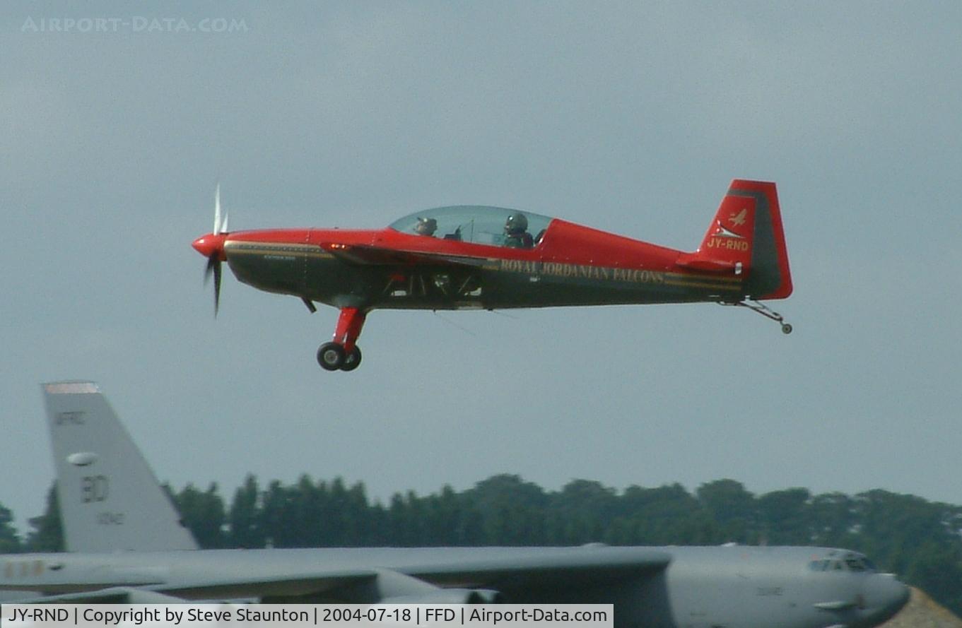 JY-RND, Extra EA-300 C/N 039, Royal International Air Tattoo 2004