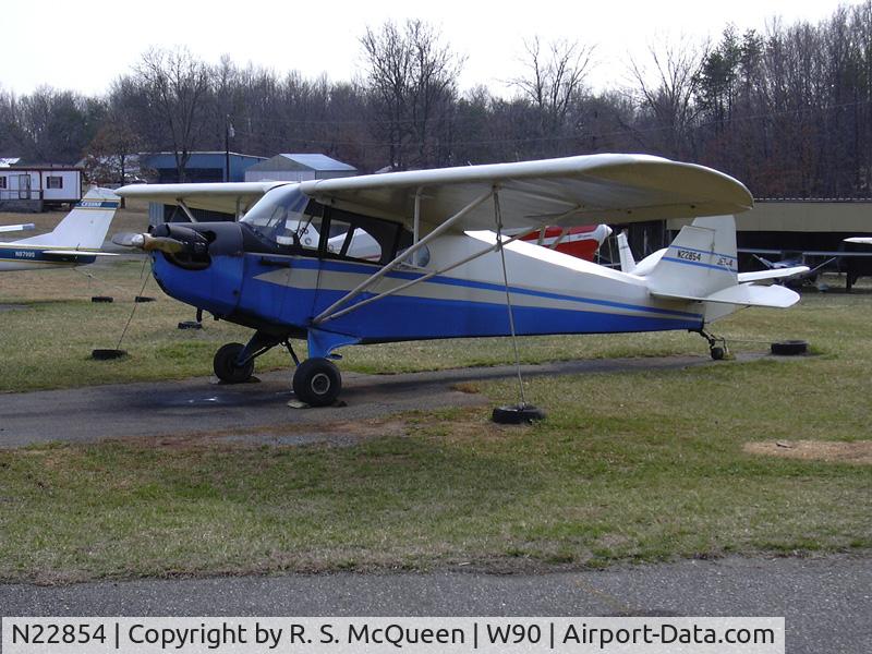 N22854, 1939 Piper J4A C/N 4497, Piper J-4, still flying after nearly 70 years of students abuse.