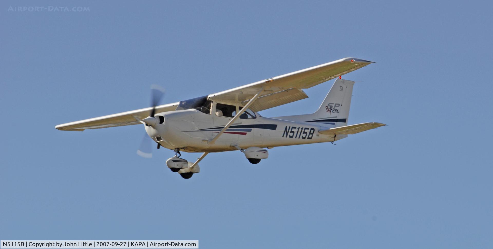 N5115B, 2001 Cessna 172S C/N 172S8987, Approach to 17L