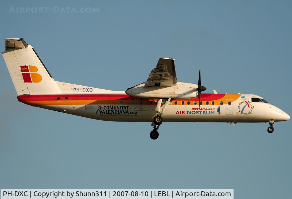 PH-DXC, 2002 De Havilland Canada DHC-8-315Q Dash 8 C/N 590, Landing rwy 25R