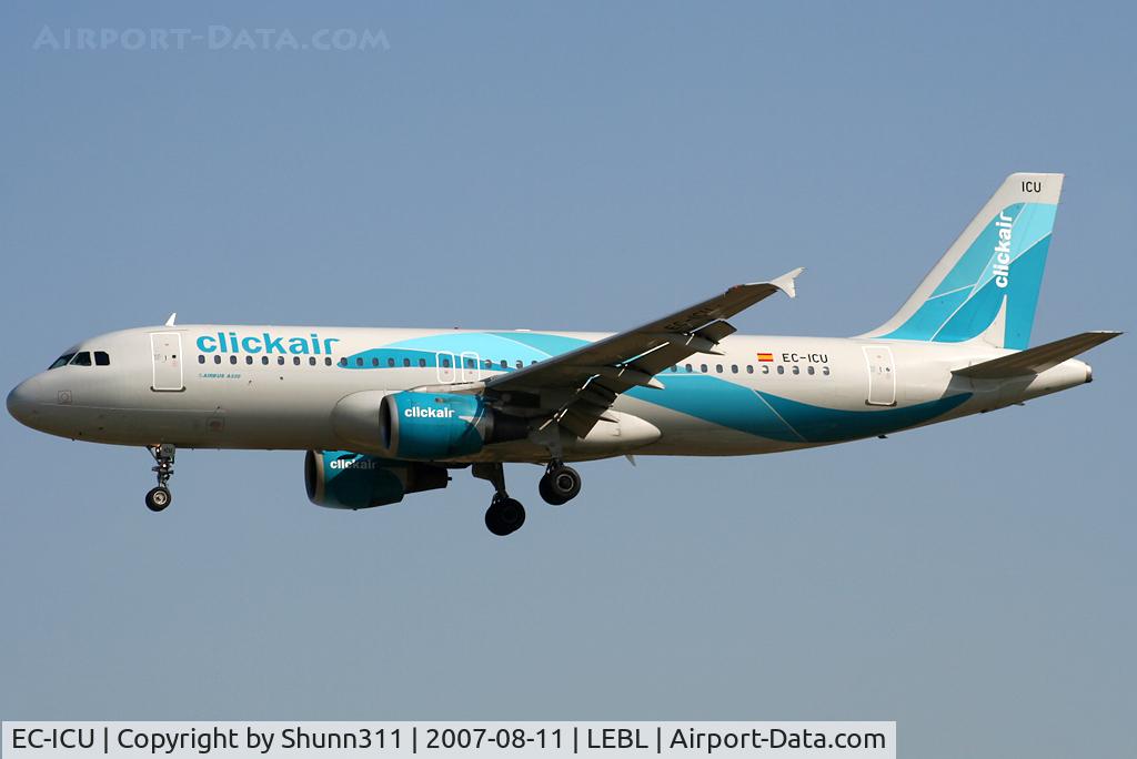 EC-ICU, 1992 Airbus A320-211 C/N 303, Landing rwy 25R