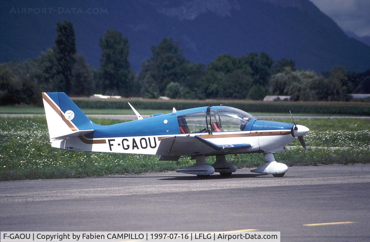 F-GAOU, Robin DR-400-180 Regent C/N 1226, Grenoble Le Versoud