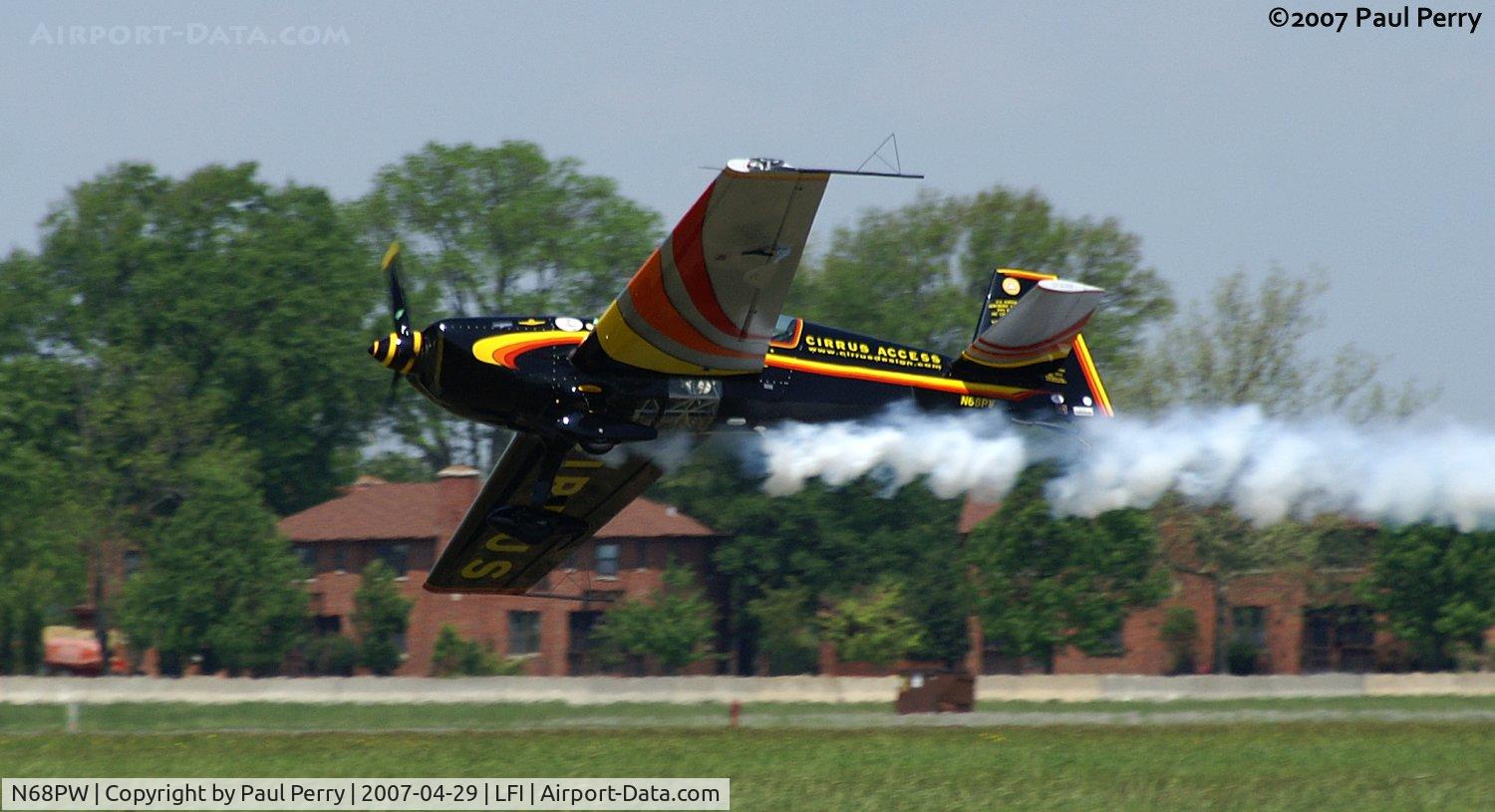 N68PW, Extra EA-300S C/N 030, Patty buzzing the field