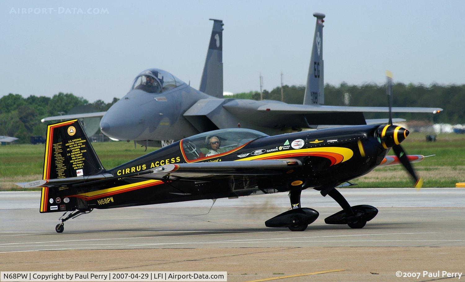 N68PW, Extra EA-300S C/N 030, Taxiing in, as the Eagle gets ready to roll