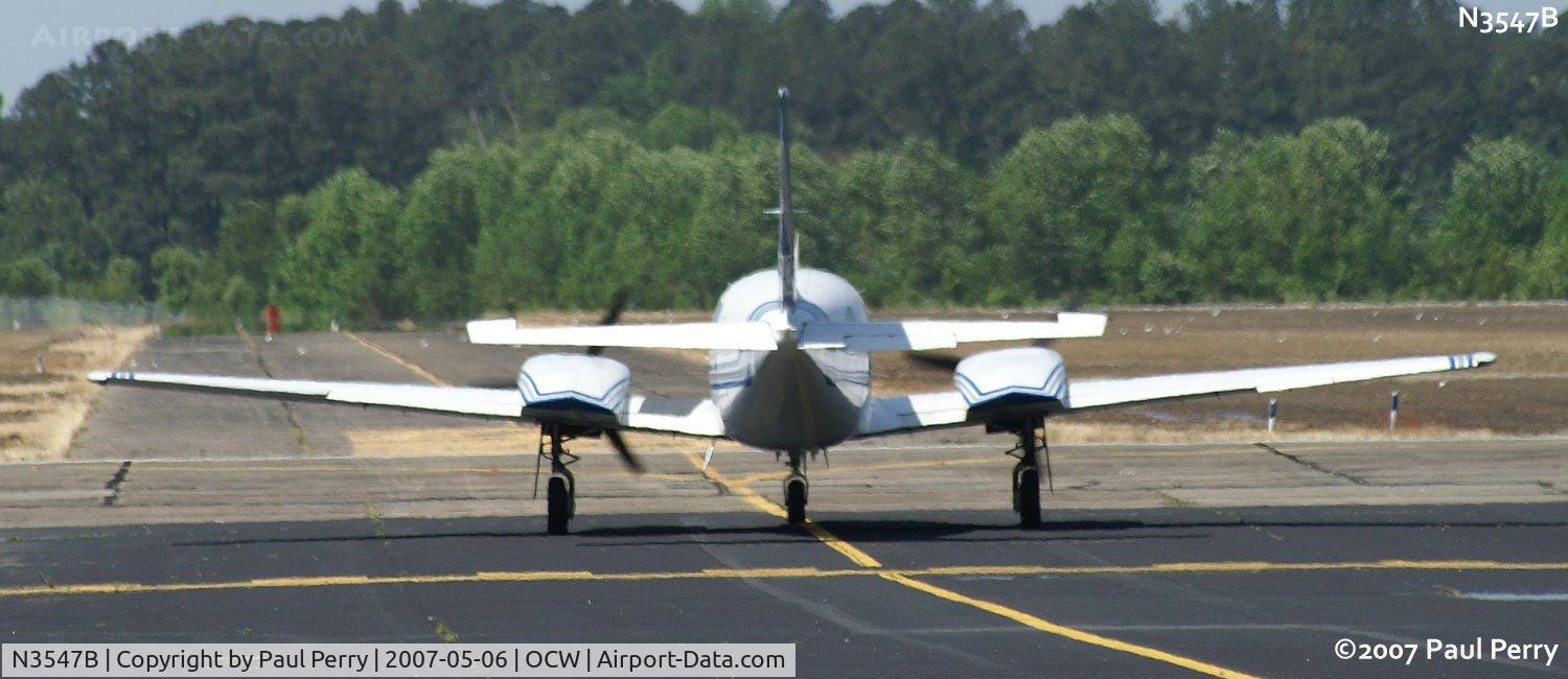 N3547B, 1979 Piper PA-31-350 Chieftain C/N 31-8052017, Taxiing away from the facilities