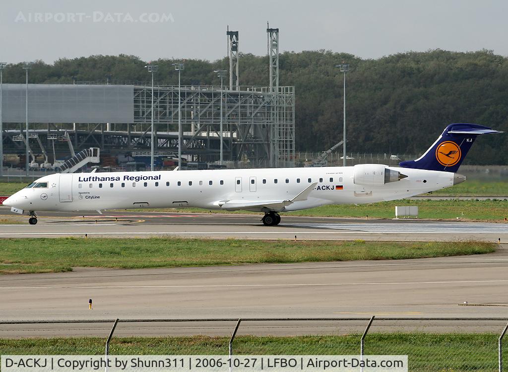 D-ACKJ, 2006 Bombardier CRJ-900LR (CL-600-2D24) C/N 15089, Ready to take off rwy 14L