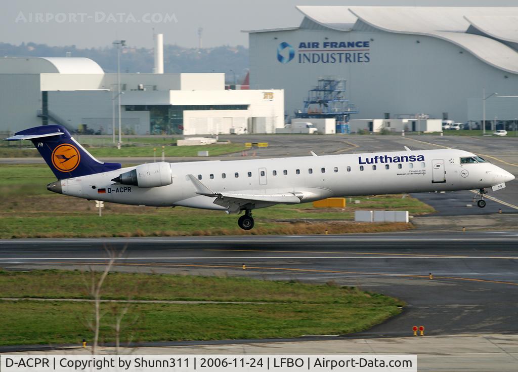 D-ACPR, 2003 Canadair CRJ-701ER (CL-600-2C10) Regional Jet C/N 10098, Landing rwy 14R