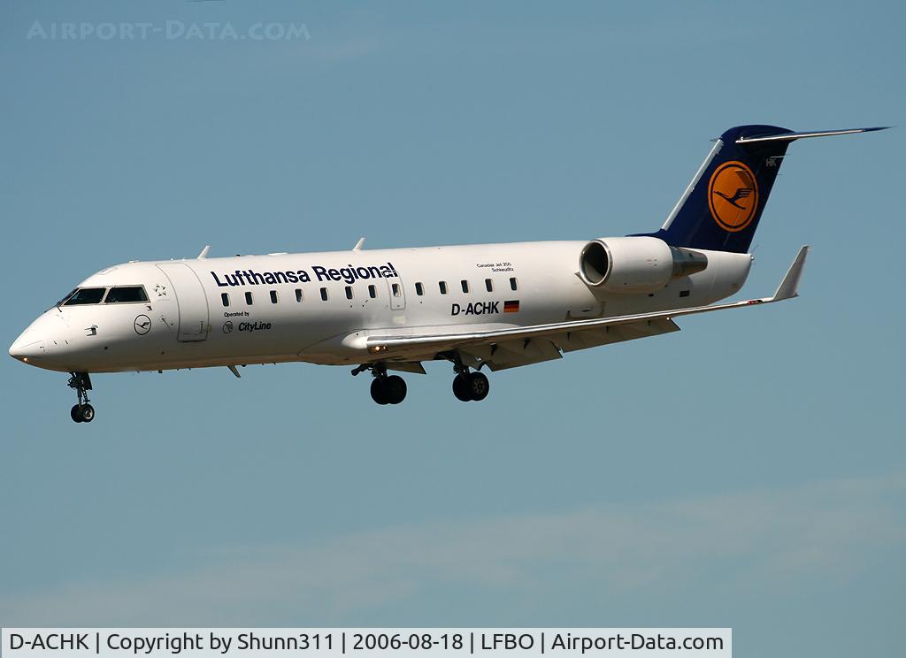 D-ACHK, 2000 Canadair CRJ-200LR (CL-600-2B19) C/N 7499, Landing rwy 14L