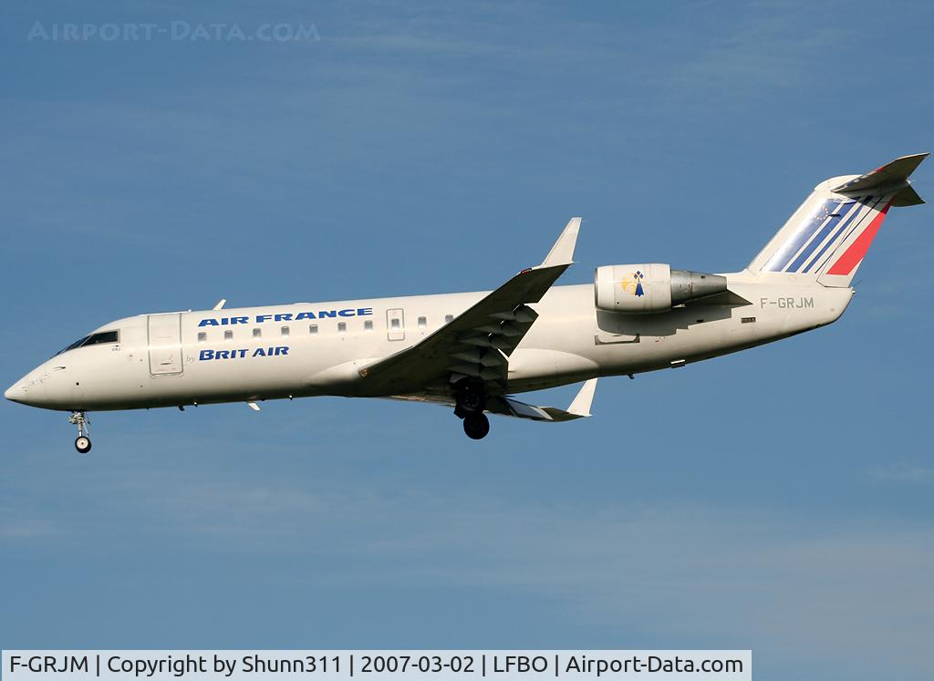 F-GRJM, 1998 Canadair CRJ-100ER (CL-600-2B19) C/N 7222, Landing rwy 32L