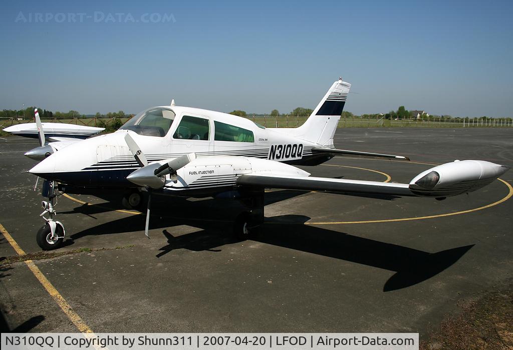 N310QQ, 1973 Cessna 310Q C/N 310Q0695, Parked at Saumur with the left wing damaged