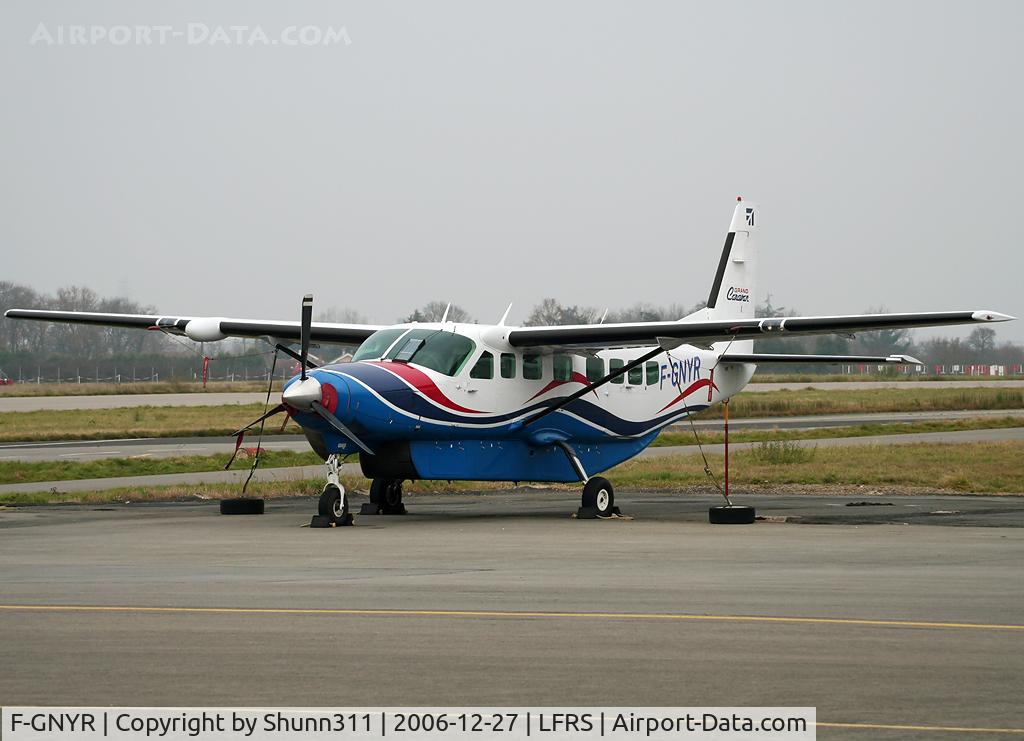 F-GNYR, 2003 Cessna 208B Grand Caravan C/N 208B1039, Parked at the general aviation apron after his demise