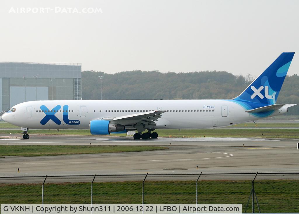 G-VKNH, 1992 Boeing 767-3Y0/ER C/N 26204, Line up rwy 14L for departure