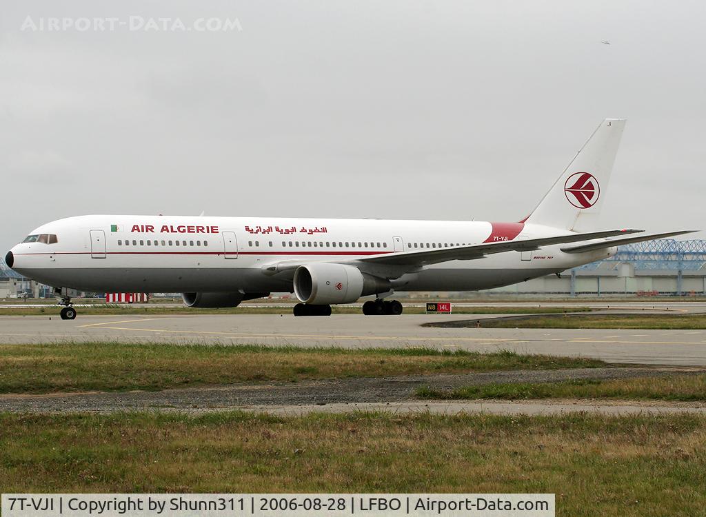 7T-VJI, 1990 Boeing 767-3D6 C/N 24768, Arriving from Algiers and taxiing to the terminal
