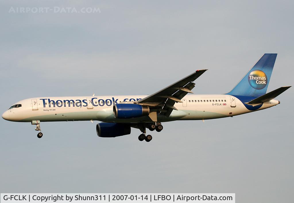 G-FCLK, 1993 Boeing 757-2Y0 C/N 26161, Landing rwy 32L