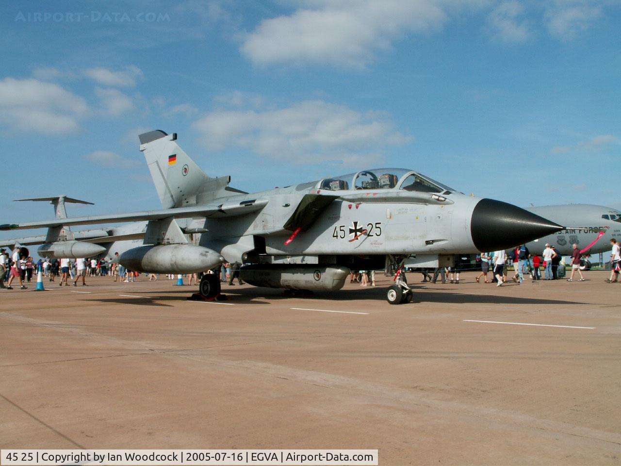 45 25, Panavia Tornado IDS C/N 566/GS173/4225, Tornado IDS/AG-51 German AF/Fairford 2005
