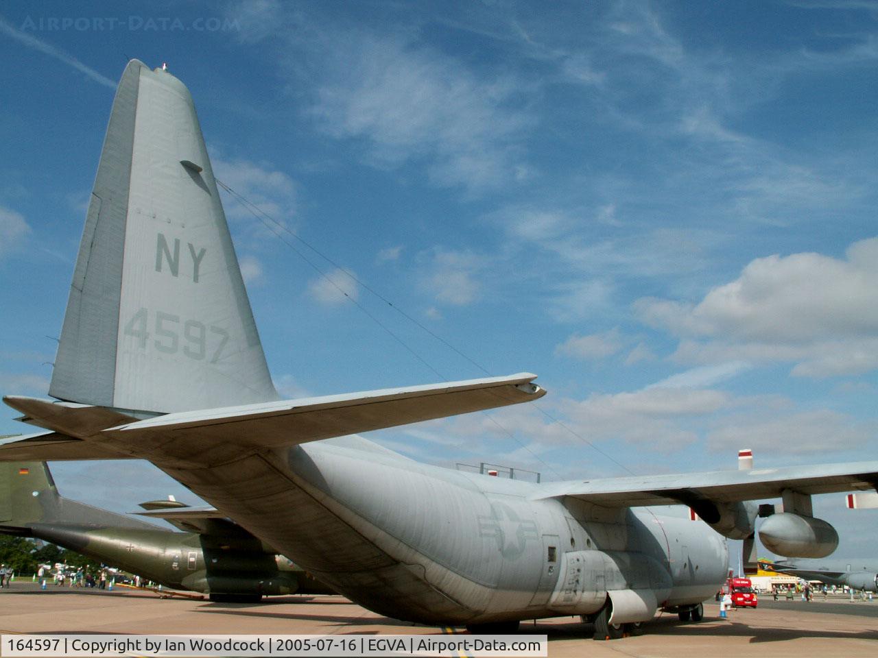 164597, Lockheed KC-130T-30 Hercules C/N 382-5260, Lockheed KC-130T/VMGR-452 USMC/Fairford 2005