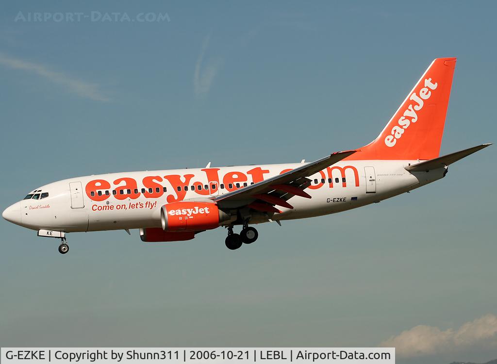 G-EZKE, 2004 Boeing 737-73V C/N 32426, Landing rwy 25R