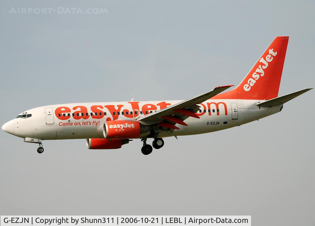 G-EZJN, 2002 Boeing 737-73V C/N 30249, Landing rwy 2R