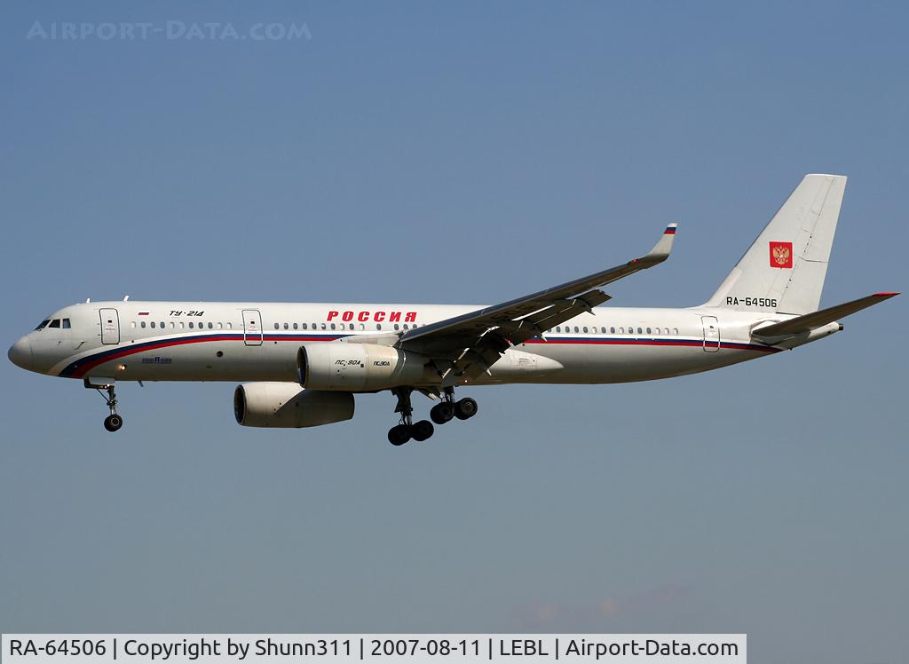 RA-64506, 2001 Tupolev Tu-214 C/N 44204006, Landing rwy 25R