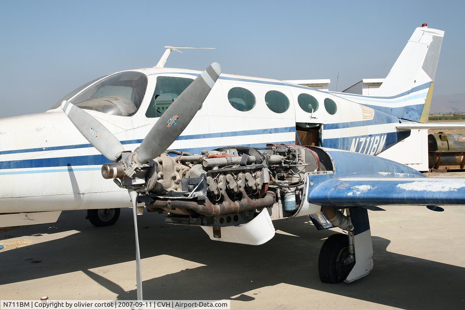 N711BM, 1966 Cessna 411 C/N 411-0220, engine close-up