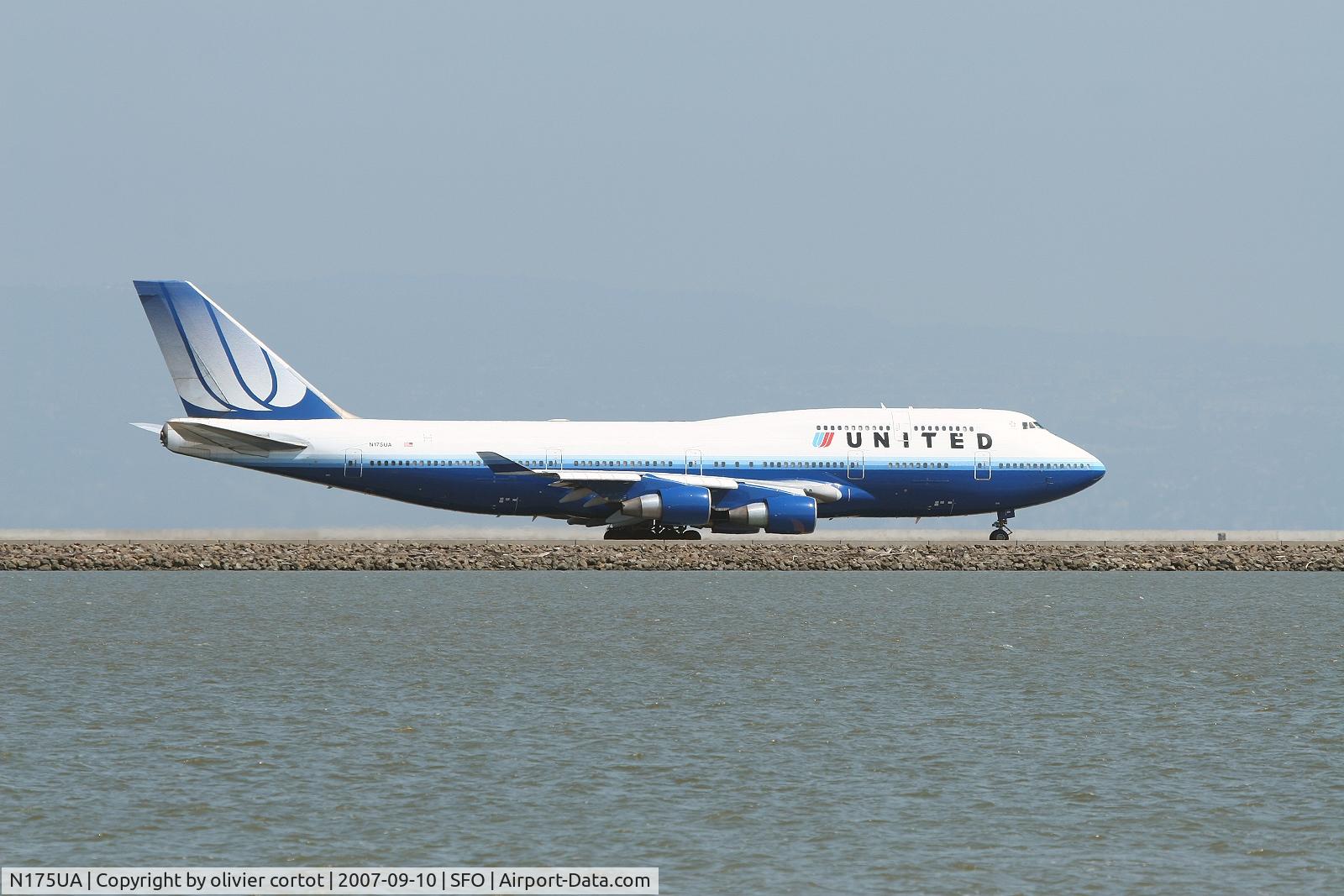 N175UA, 1990 Boeing 747-422 C/N 24382, Monday morning, before take off