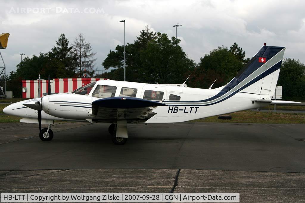 HB-LTT, 1978 Piper PA-34-200T Seneca II C/N 34-7870468, visitor