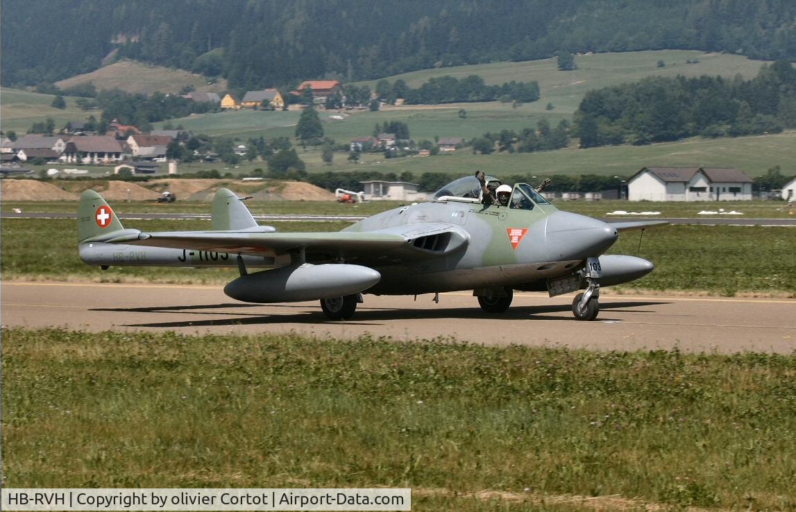 HB-RVH, 1951 De Havilland (FFA) Vampire FB.6 (DH-100) C/N 612, great pilot ! Air power 05, Zeltweg, Austria.