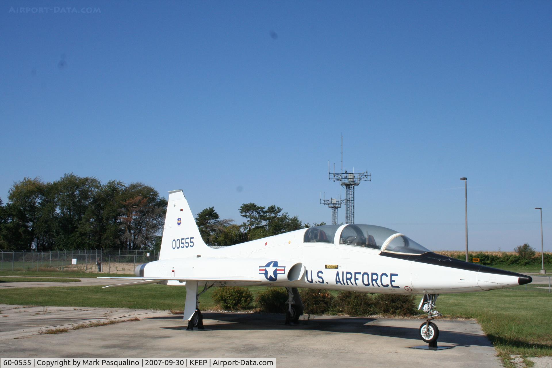 60-0555, 1960 Northrop T-38A Talon C/N N.5128, Northrop T-38A