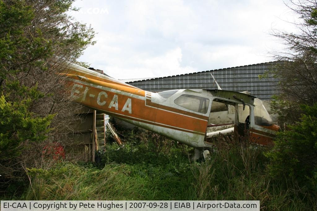 EI-CAA, Reims FR172J Reims Rocket C/N 0486, Cessna 172 out to grass at Abbeyshrule