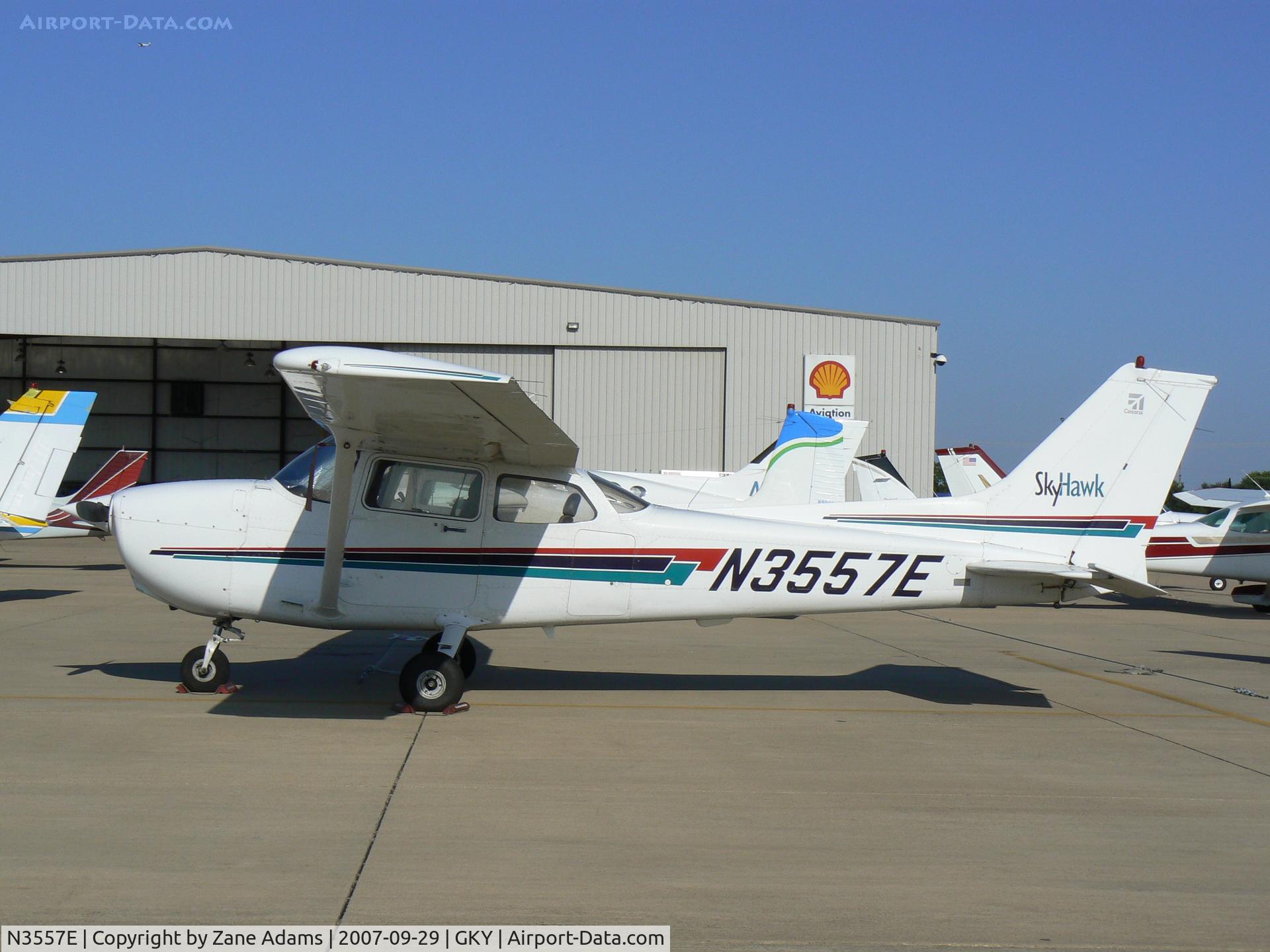 N3557E, Cessna 172R C/N 17281057, on the ramp at Arlington Muni
