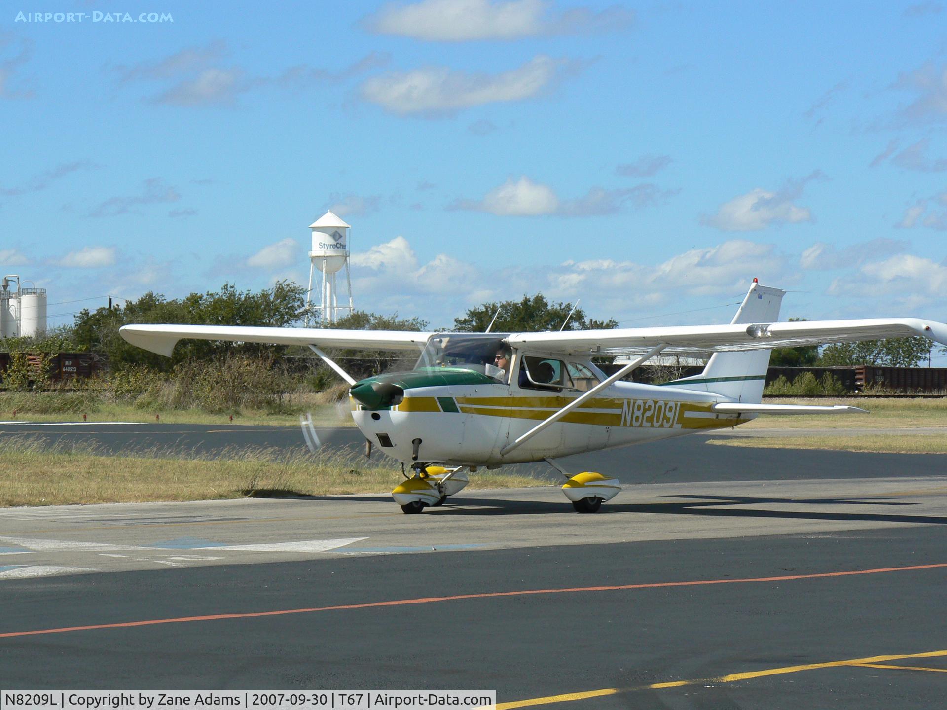 N8209L, 1967 Cessna 172H C/N 17256409, Hicks Field - Ft. Worth, TX