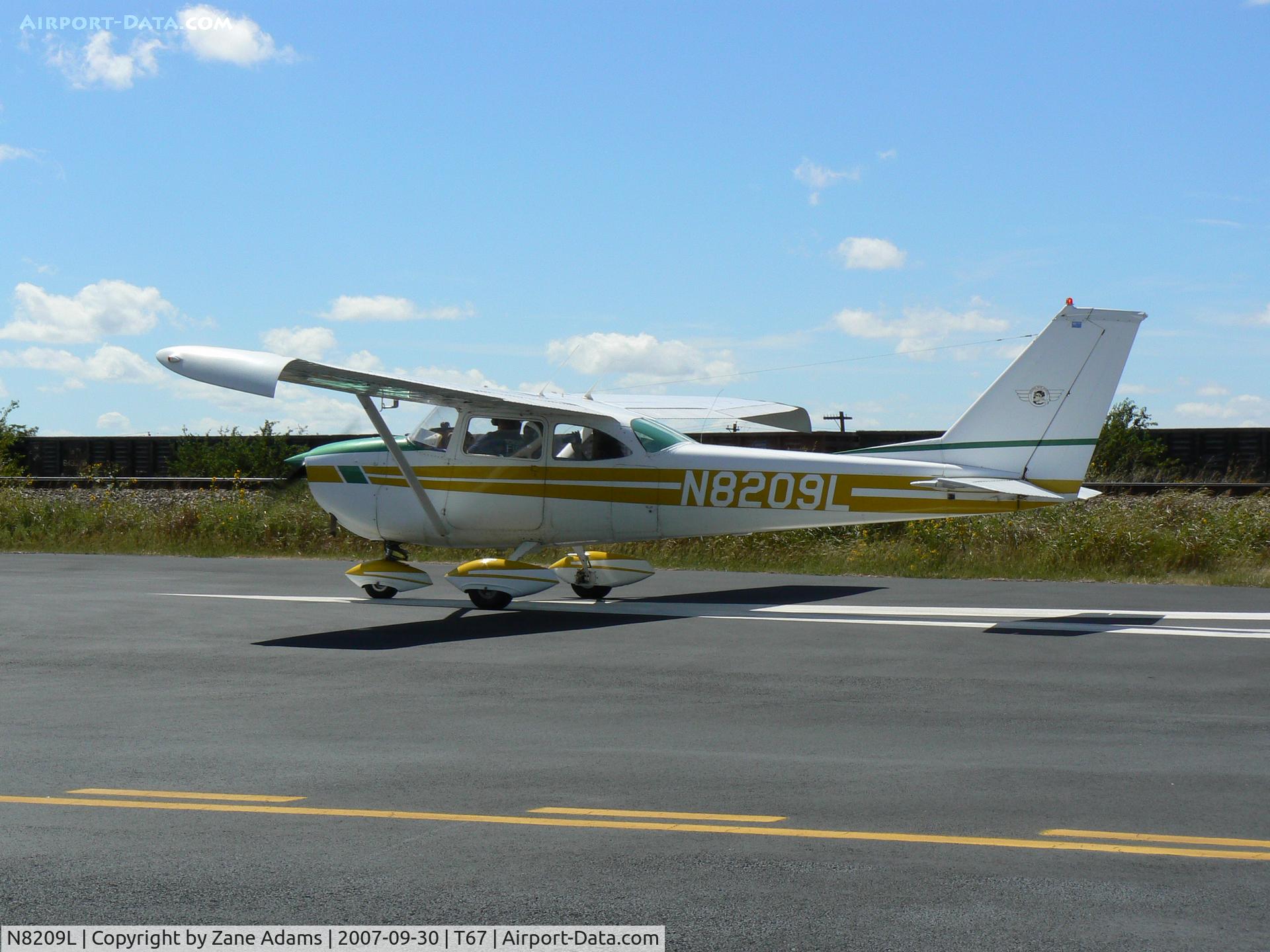 N8209L, 1967 Cessna 172H C/N 17256409, Hicks Field - Ft. Worth, TX