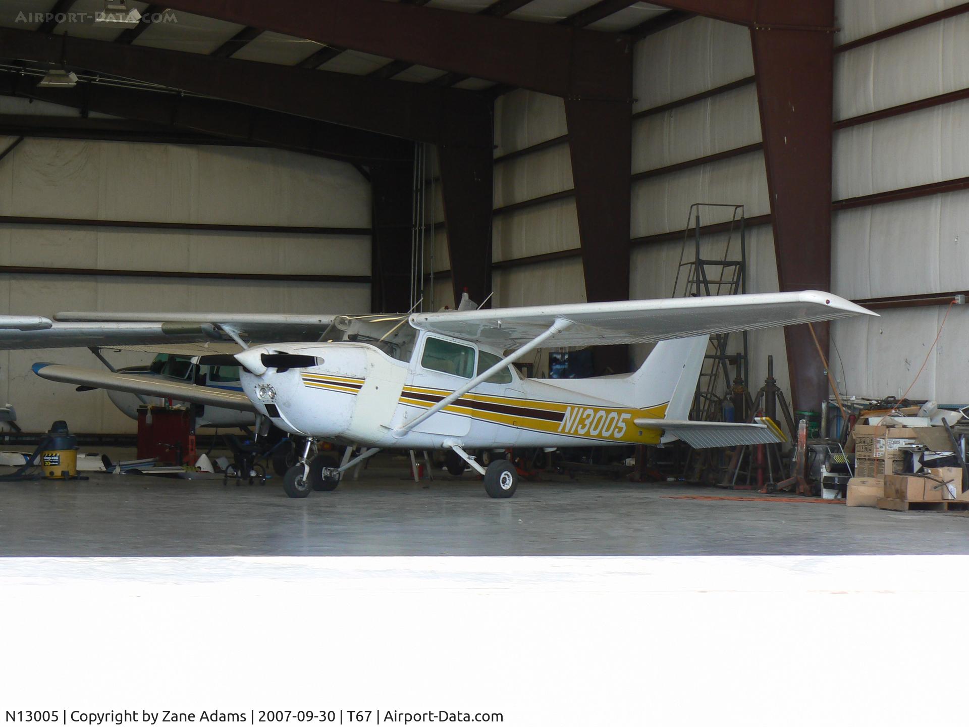 N13005, 1973 Cessna 172M C/N 17262440, Hicks Field - Ft. Worth, TX