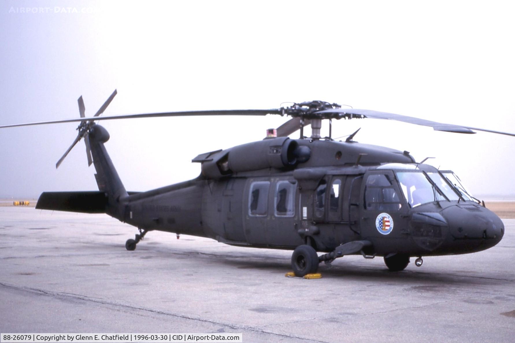 88-26079, 1988 Sikorsky UH-60A Black Hawk C/N 70.1312, Just stopping over