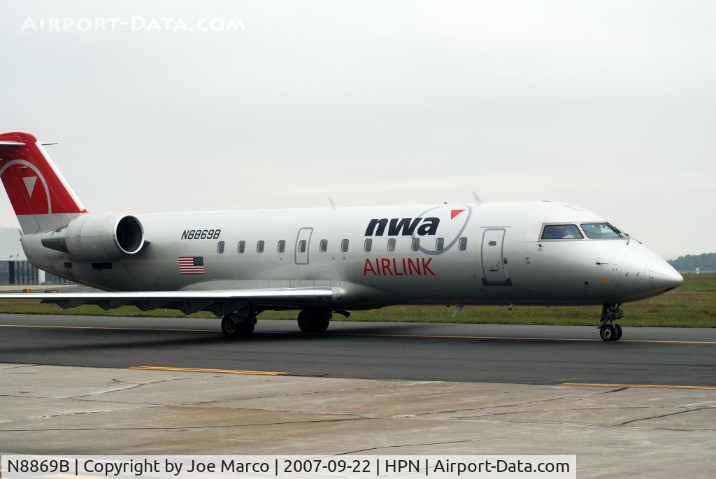 N8869B, 2003 Canadair CRJ-440 (CL-600-2B19) Regional Jet C/N 7869, White Plains