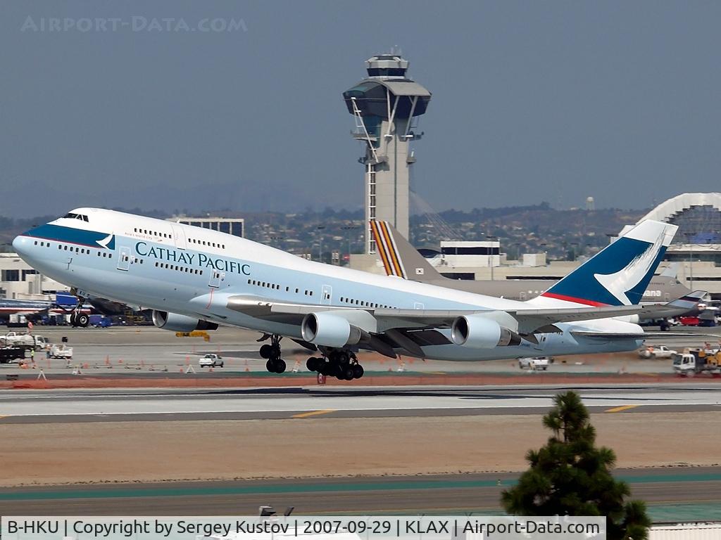 B-HKU, 1993 Boeing 747-412 C/N 27069, Taking off from LAX