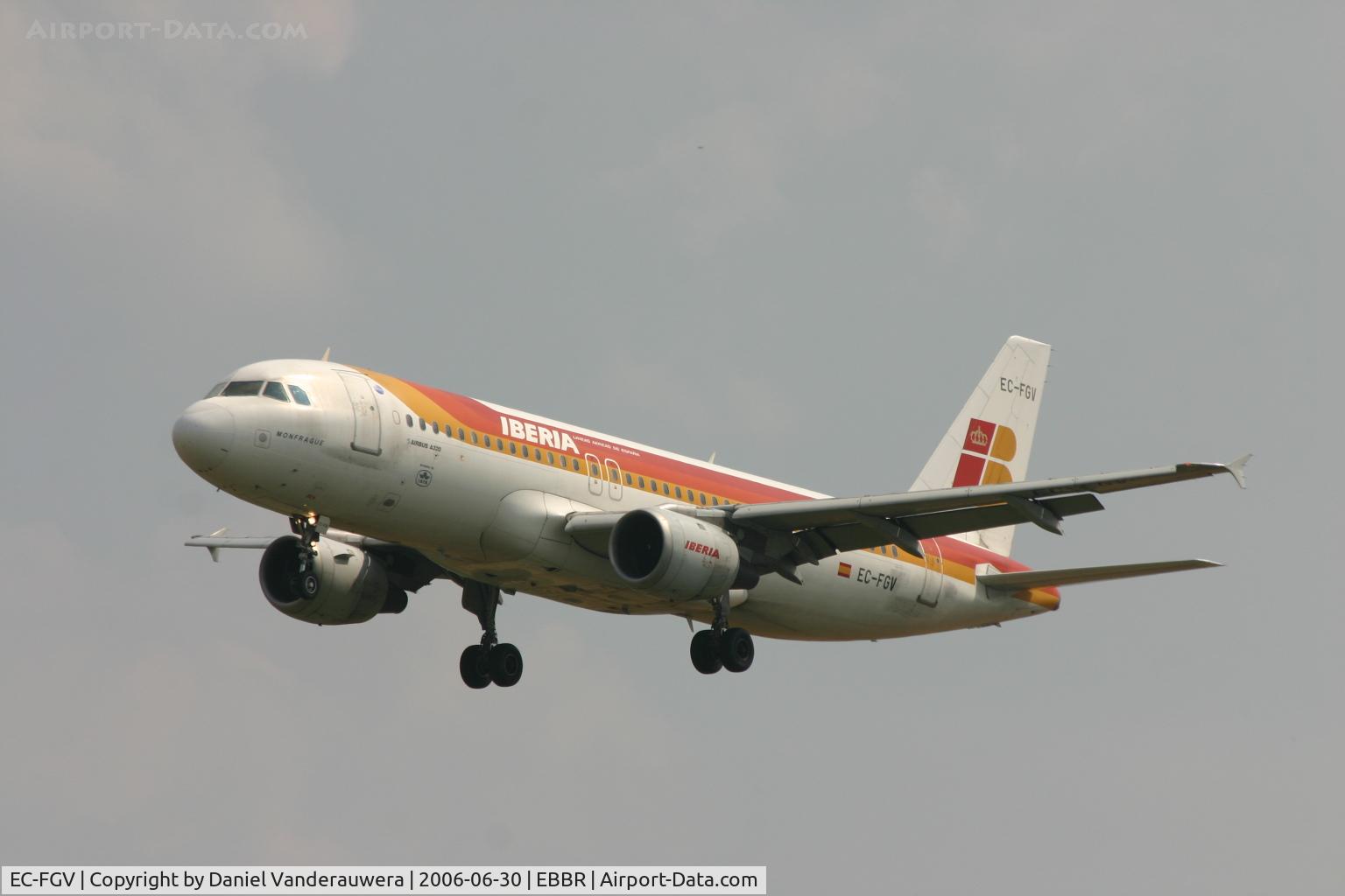 EC-FGV, 1991 Airbus A320-211 C/N 207, arrival of flight IB3202 to rwy 02